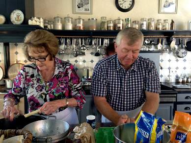 Preparing the asparagus cooking with Joyce near Oraison Provence France